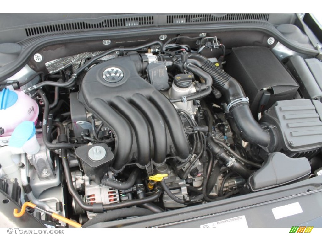 Volkswagen jetta какой двигатель. Volkswagen Jetta 4 2.0 двигатель. Фольксваген Джетта 2012 двигатель. Мотор Volkswagen Jetta 2014 года 2.0. Джетта двигатель 2.0 бензин.
