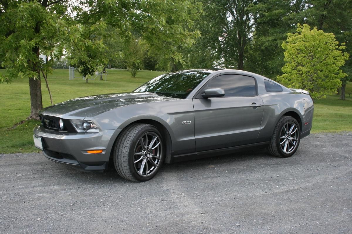 Mustang 2011 Gray