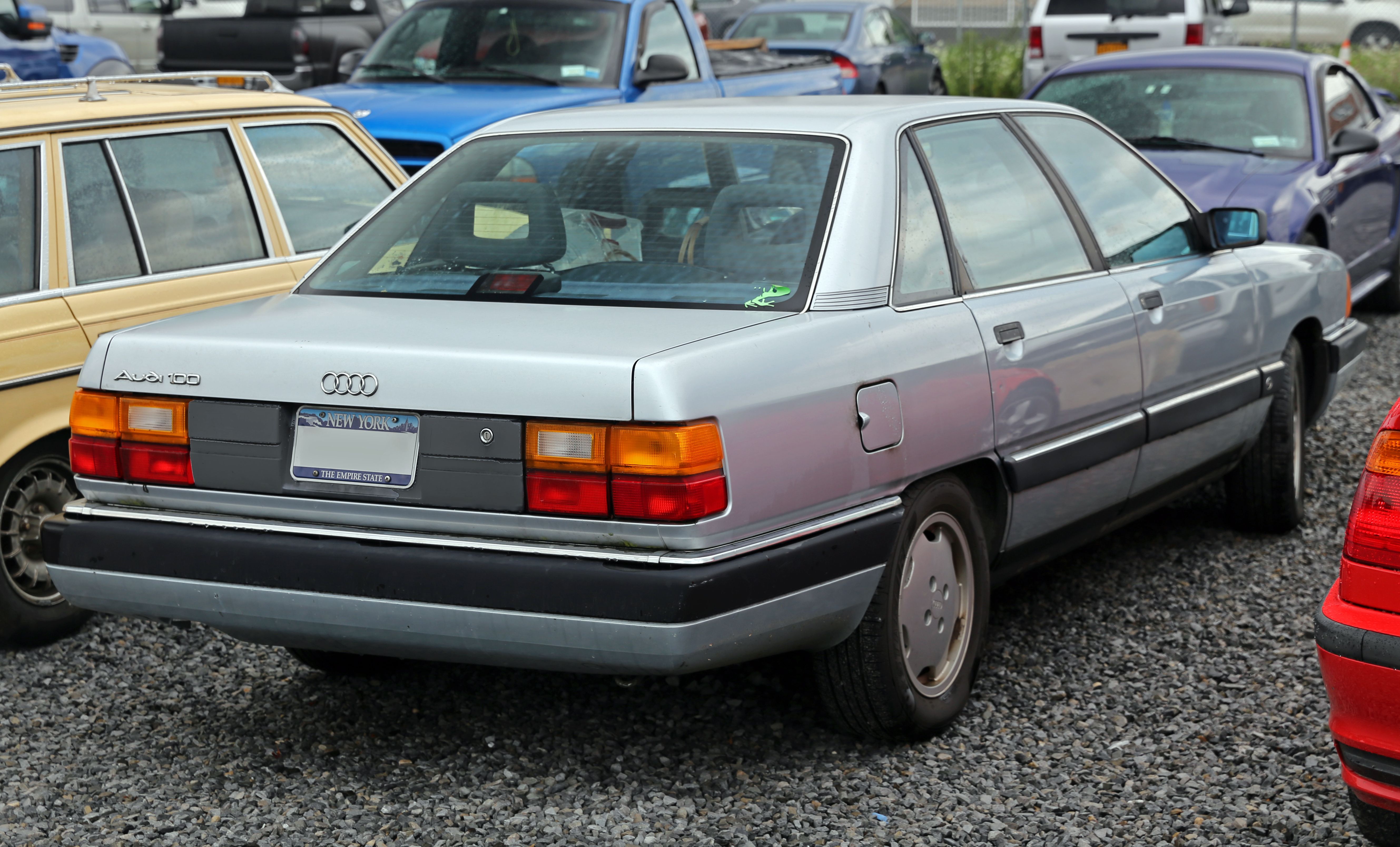 1990 Audi 100 Avant Base