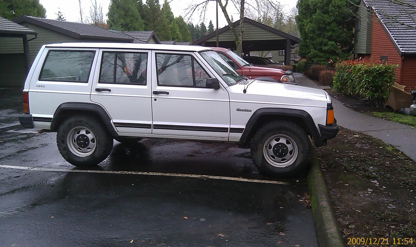 Cherokee Mid-Size