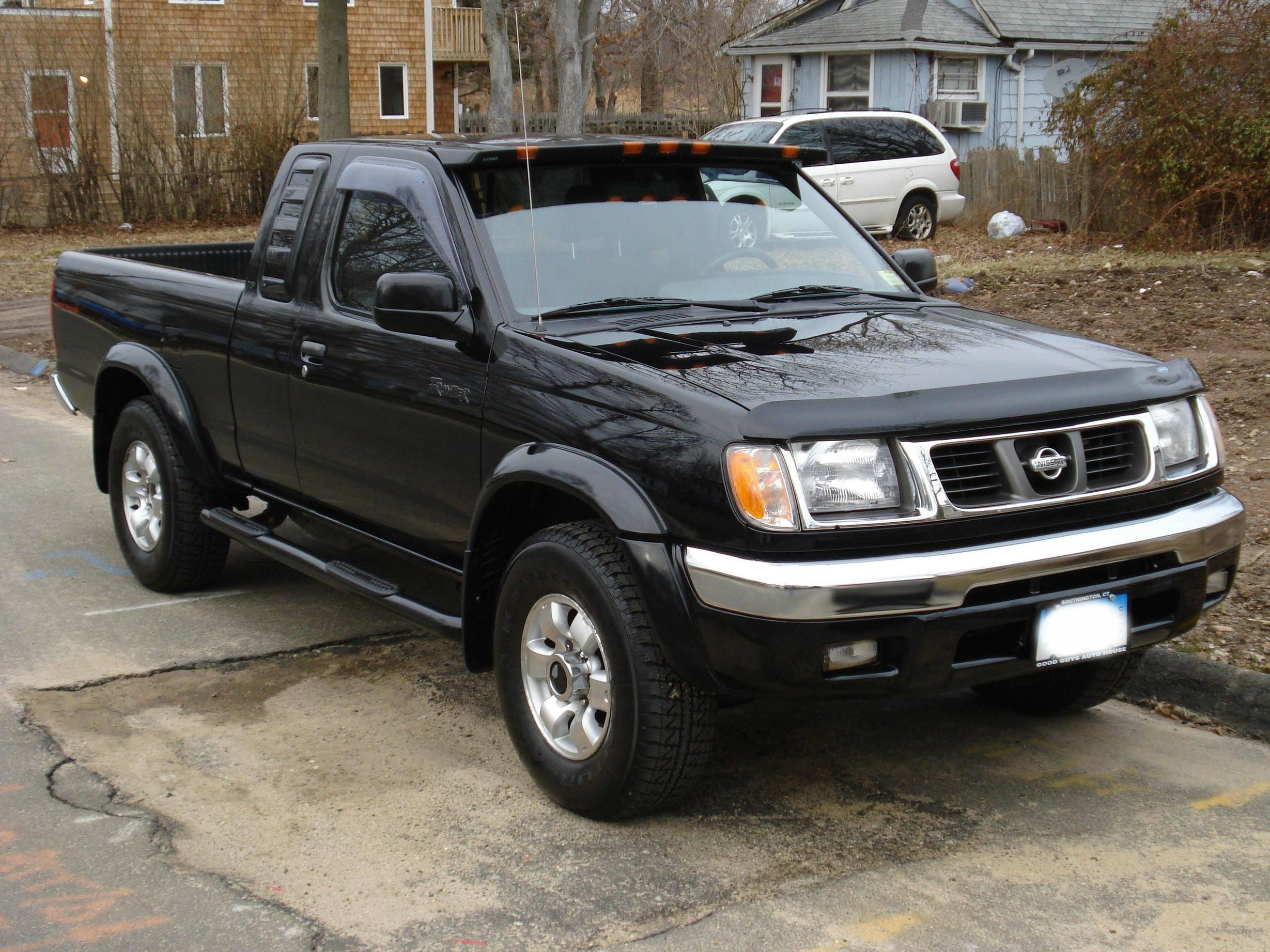 1999 Nissan Frontier 4x2-king-cab SE