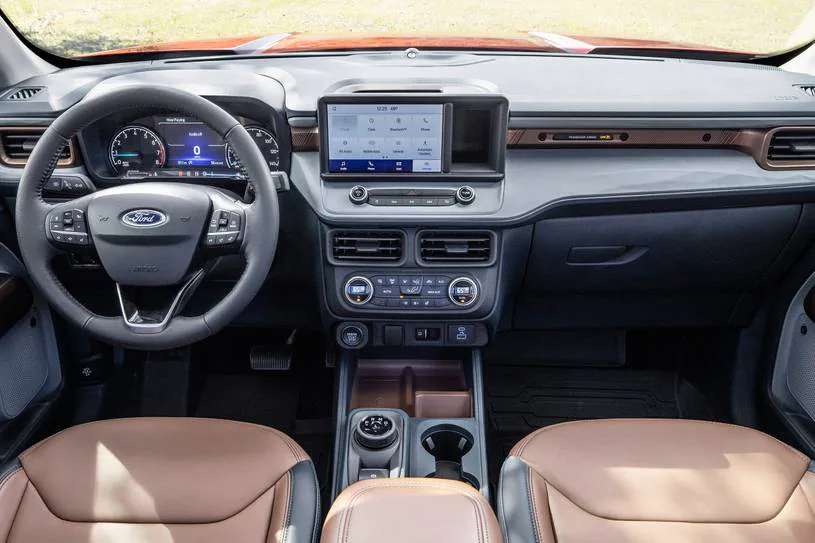 2022 Ford MAVERICK  2022 Ford Maverick Lariat