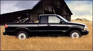 2002 Chevrolet S-10 4wd-extended-cab Base