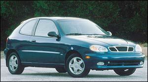 2000 Daewoo Lanos 4-dr S