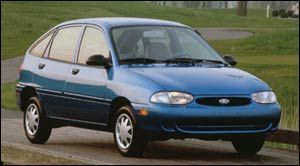 1997 Ford Aspire 5-dr Base
