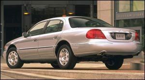 1999 Lincoln Continental  Base