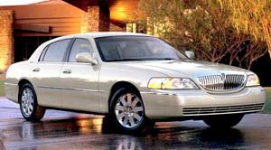 Lincoln Town Car  Signature Limited