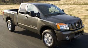 2010 Nissan Titan 4wd-crew-cab XE