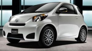 iQ Hatchback