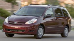 2006 Toyota Sienna  CE 7-passengers